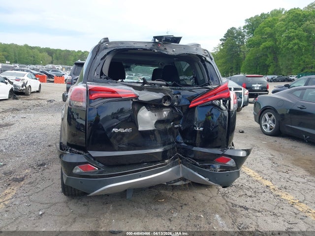 2018 Toyota Rav4 Xle მანქანა იყიდება აუქციონზე, vin: 2T3WFREV6JW416634, აუქციონის ნომერი: 44840466