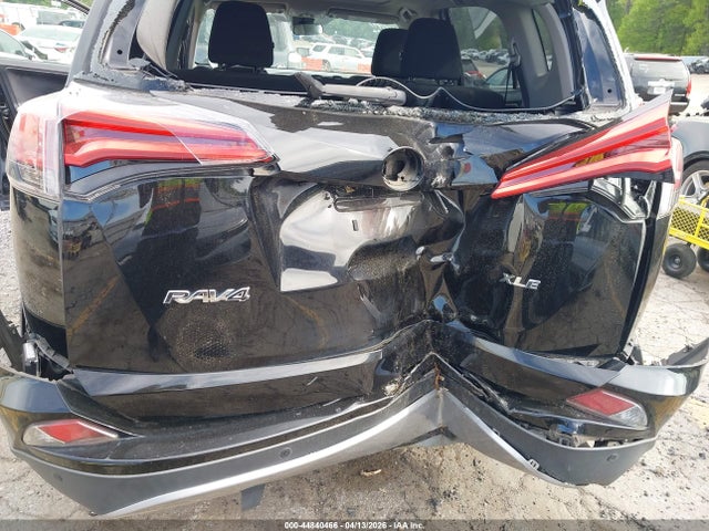 2018 Toyota Rav4 Xle მანქანა იყიდება აუქციონზე, vin: 2T3WFREV6JW416634, აუქციონის ნომერი: 44840466