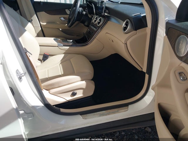 Продажа на аукционе авто 2019 Mercedes-benz Glc 300 4matic, vin: WDC0G4KB1KV183958, номер лота: 44840468