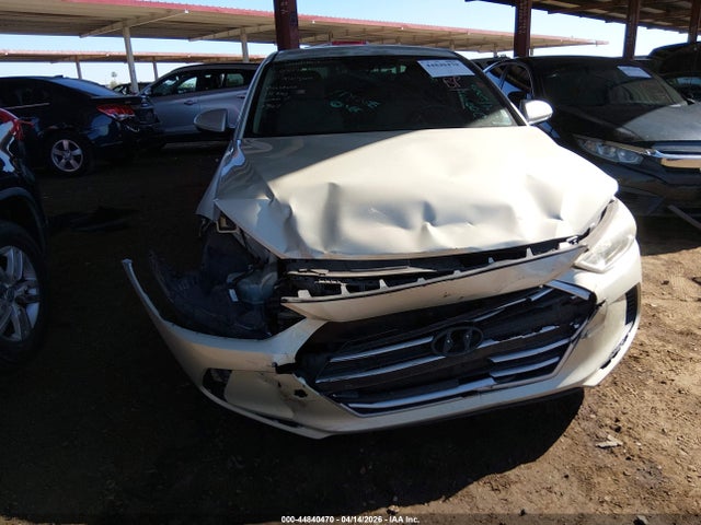 KMHD74LF5HU077760 Hyundai ELANTRA SE