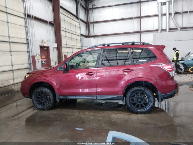44840508 :رقم المزاد ، JF2SJAEC6JH498045 vin ، 2018 Subaru Forester 2.5i Premium مزاد بيع