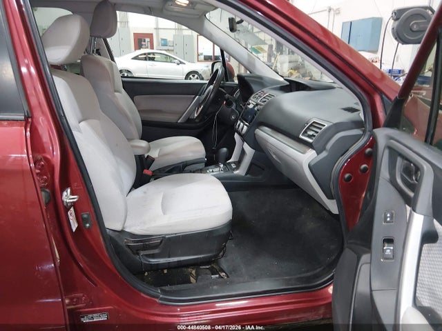 44840508 :رقم المزاد ، JF2SJAEC6JH498045 vin ، 2018 Subaru Forester 2.5i Premium مزاد بيع