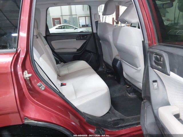 44840508 :رقم المزاد ، JF2SJAEC6JH498045 vin ، 2018 Subaru Forester 2.5i Premium مزاد بيع