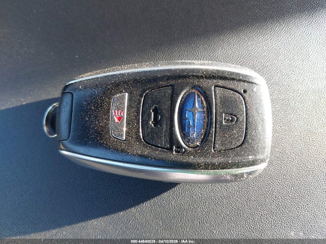 Продажа на аукционе авто 2015 Subaru Legacy 2.5i Limited, vin: 4S3BNBN6XF3049944, номер лота: 44840528
