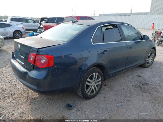 Продажа на аукционе авто 2006 Volkswagen Jetta 2.5, vin: 3VWSF71K86M760518, номер лота: 44840568