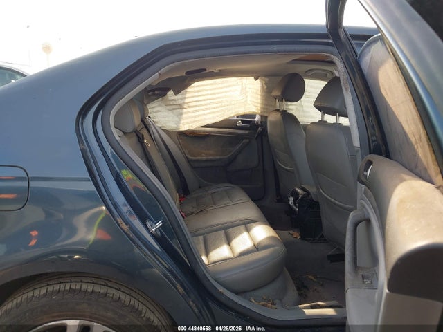 Продажа на аукционе авто 2006 Volkswagen Jetta 2.5, vin: 3VWSF71K86M760518, номер лота: 44840568