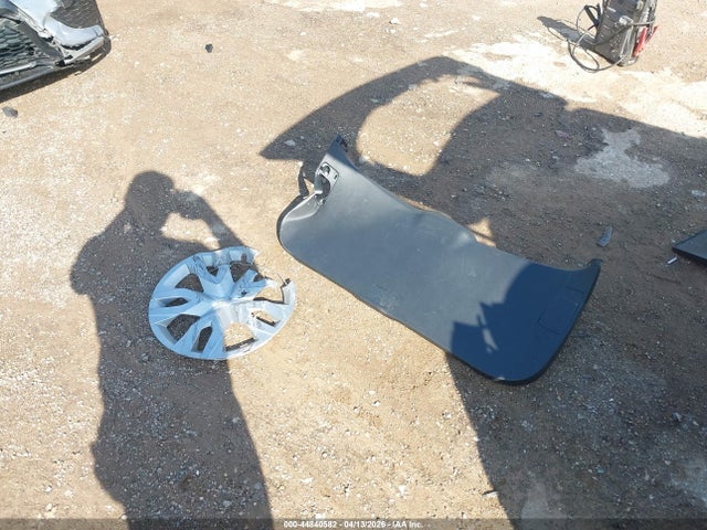 44840582 :رقم المزاد ، 7MUAAAAG7SV131659 vin ، 2025 Toyota Corolla Cross L مزاد بيع