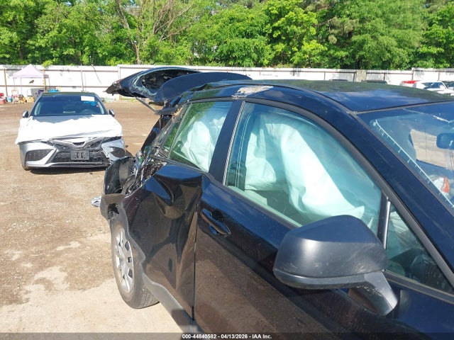 44840582 :رقم المزاد ، 7MUAAAAG7SV131659 vin ، 2025 Toyota Corolla Cross L مزاد بيع