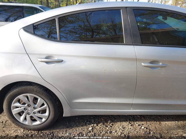 44840605 :رقم المزاد ، 5NPD74LF5KH494785 vin ، 2019 Hyundai Elantra Se مزاد بيع