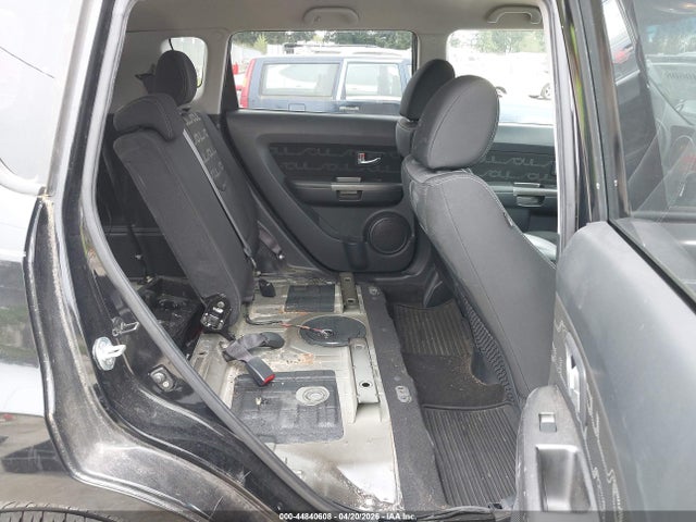 44840608 :رقم المزاد ، KNDJT2A60D7631225 vin ، 2013 Kia Soul + مزاد بيع