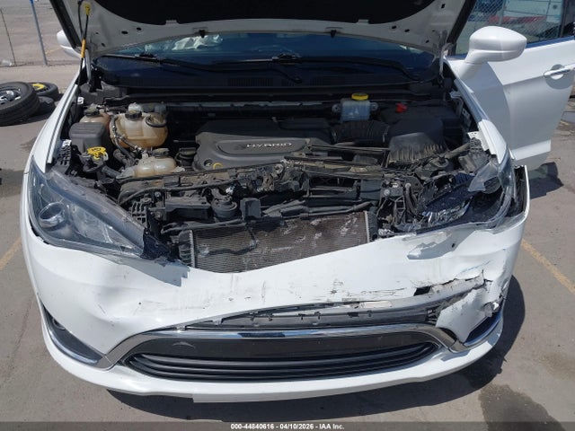 2C4RC1H74JR365164 Chrysler Pacifica Hybrid Touring Plus
