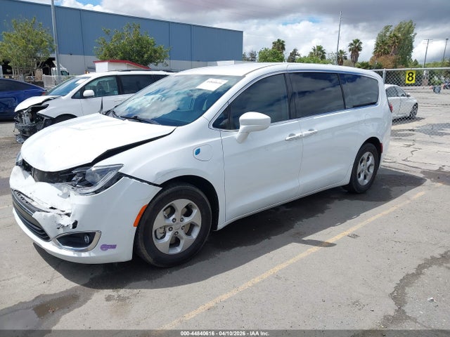 2C4RC1H74JR365164 Chrysler Pacifica Hybrid Touring Plus