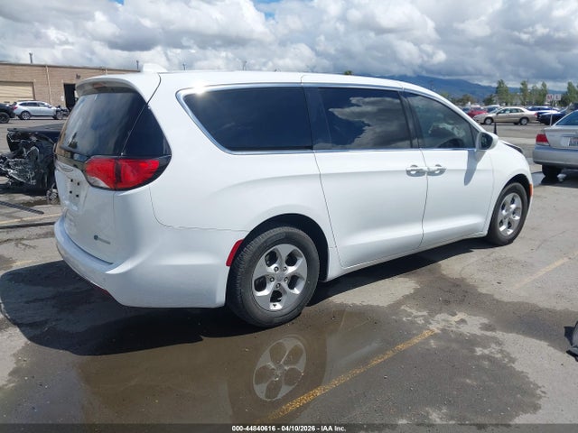 2C4RC1H74JR365164 Chrysler Pacifica Hybrid Touring Plus