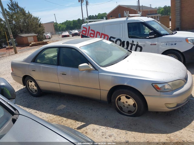 1998 Lexus Es 300 მანქანა იყიდება აუქციონზე, vin: JT8BF28G8W5046576, აუქციონის ნომერი: 44840620