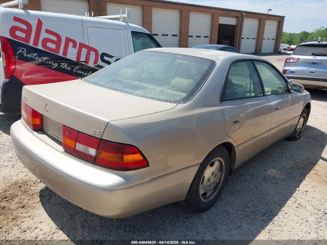 1998 Lexus Es 300 მანქანა იყიდება აუქციონზე, vin: JT8BF28G8W5046576, აუქციონის ნომერი: 44840620