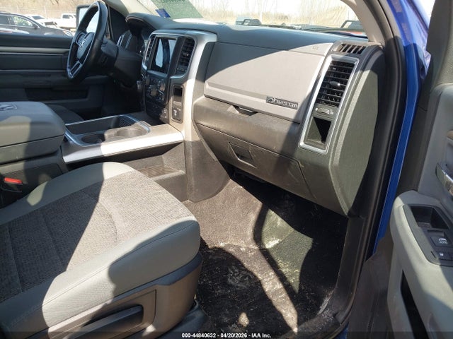 2018 Ram 1500 Big Horn  4x4 5'7 Box მანქანა იყიდება აუქციონზე, vin: 3C6RR7LT3JG123565, აუქციონის ნომერი: 44840632
