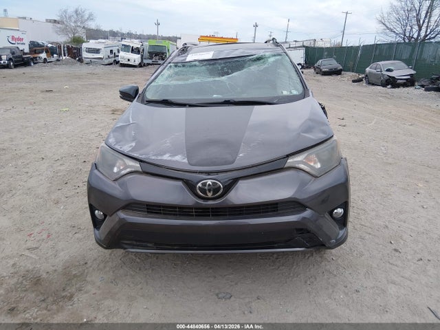2T3RFREV0JW756262 Toyota Rav4 Adventure