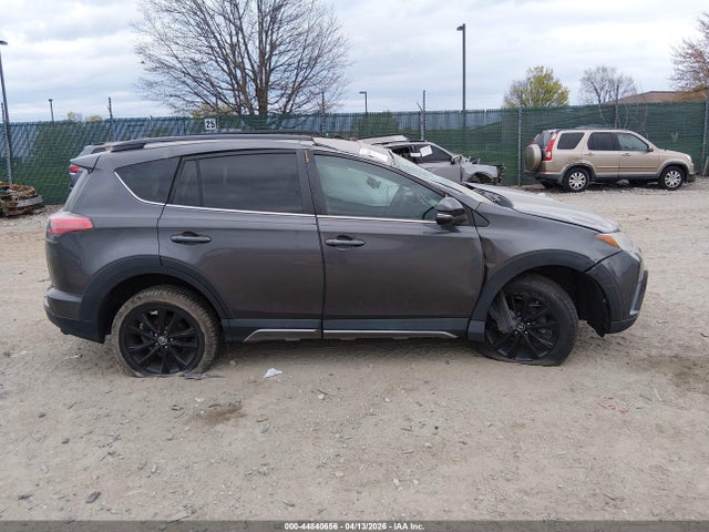 2T3RFREV0JW756262 Toyota Rav4 Adventure
