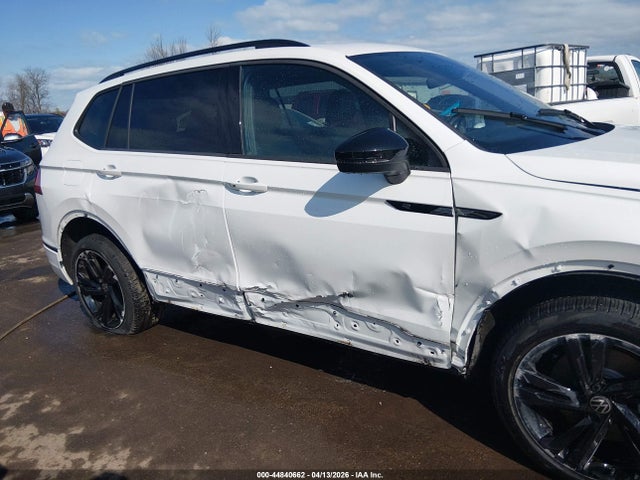 Aukcja sprzedaży 2024 Volkswagen Tiguan 2.0t Se R-line Black, vin: 3VV8B7AX1RM086061, numer aukcji: 44840662