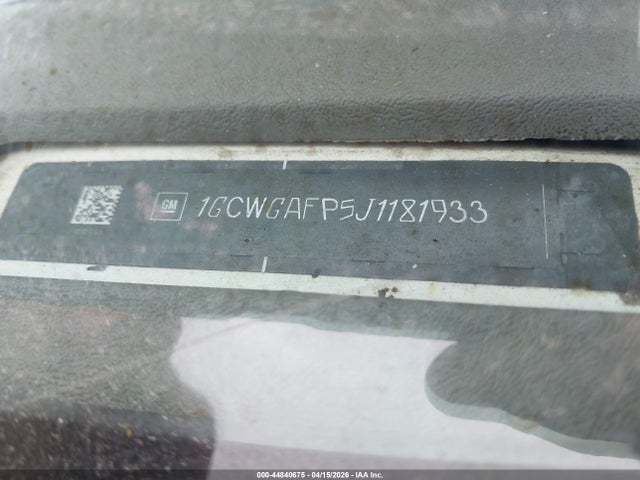 1GCWGAFP5J1181933 Chevrolet Express 2500 Work Van