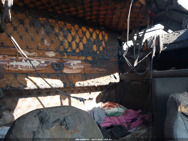 44840701 :رقم المزاد ، 1XKADB8XX6J092263 vin ، 2006 Kenworth Construction T600 مزاد بيع