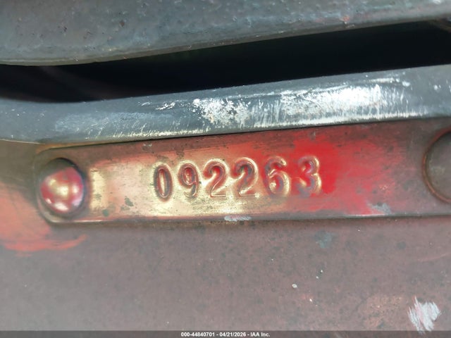 44840701 :رقم المزاد ، 1XKADB8XX6J092263 vin ، 2006 Kenworth Construction T600 مزاد بيع
