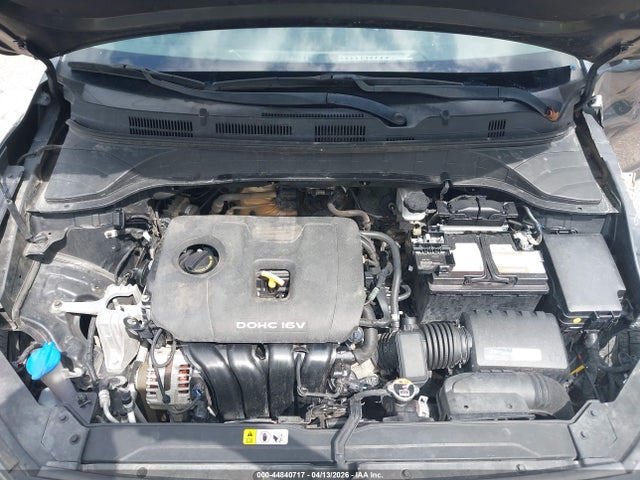 2018 HYUNDAI KONA KM8K12AA0JU104535 Photo 9