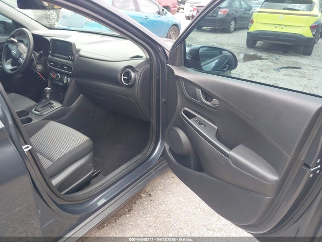 2018 HYUNDAI KONA KM8K12AA0JU104535 Photo 4