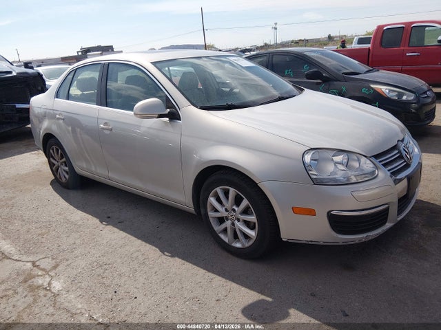 2010 VOLKSWAGEN JETTA 3VWRX7AJ7AM039778