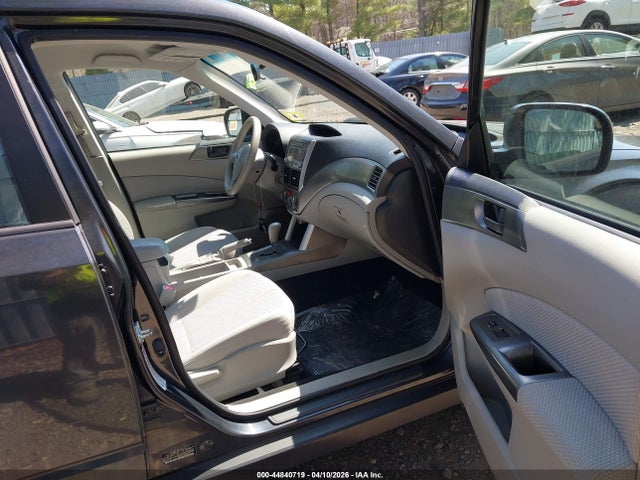 44840719 :رقم المزاد ، JF2SHABC4BH772070 vin ، 2011 Subaru Forester 2.5x مزاد بيع