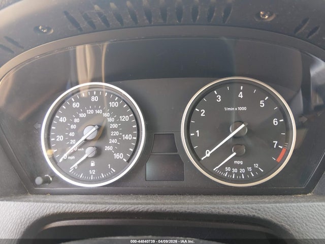 2011 BMW X5 5UXZV4C51BL739241 Photo 6