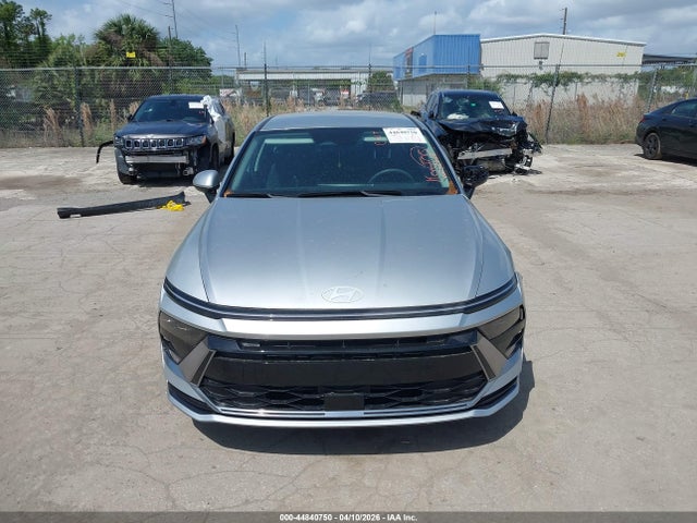 2025 Hyundai Sonata Sel მანქანა იყიდება აუქციონზე, vin: KMHL64JA0SA450928, აუქციონის ნომერი: 44840750