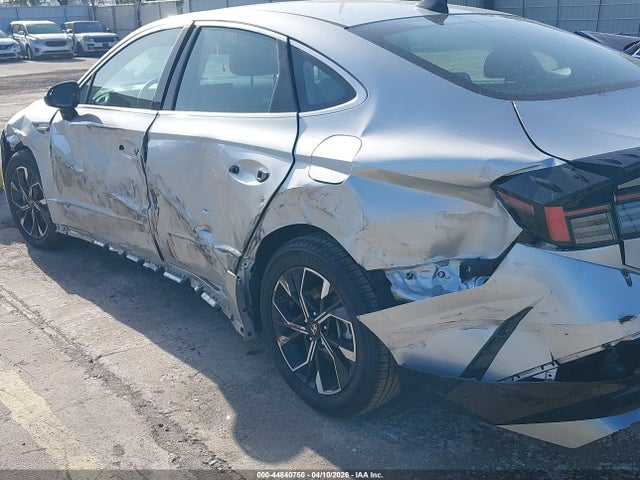 2025 Hyundai Sonata Sel მანქანა იყიდება აუქციონზე, vin: KMHL64JA0SA450928, აუქციონის ნომერი: 44840750