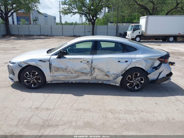 2025 Hyundai Sonata Sel მანქანა იყიდება აუქციონზე, vin: KMHL64JA0SA450928, აუქციონის ნომერი: 44840750