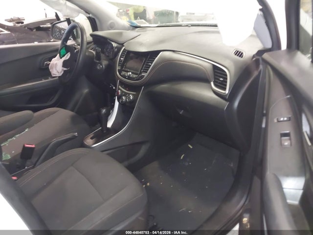 2018 Chevrolet Trax Ls მანქანა იყიდება აუქციონზე, vin: KL7CJNSB9JB715786, აუქციონის ნომერი: 44840753