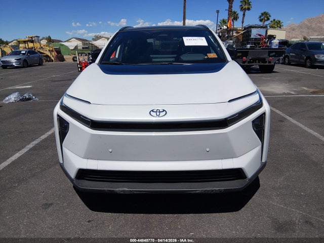 Toyota Bz Xle 2026 JTMBDAFB6TJ017900 Image 12