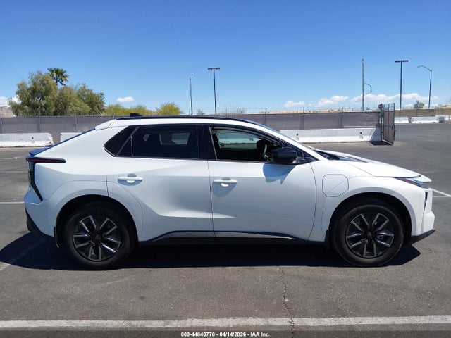 Toyota Bz Xle 2026 JTMBDAFB6TJ017900 Image 13