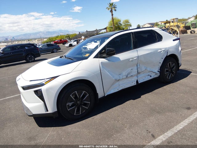Toyota Bz Xle 2026 JTMBDAFB6TJ017900 Image 2