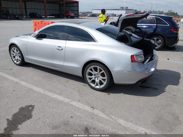 44840783 :رقم المزاد ، WAUCFAFR0CA002849 vin ، 2012 Audi A5 2.0t Premium مزاد بيع