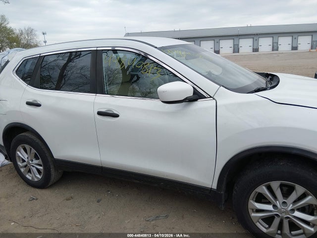 Продажа на аукционе авто 2016 Nissan Rogue S, vin: KNMAT2MV7GP640382, номер лота: 44840813