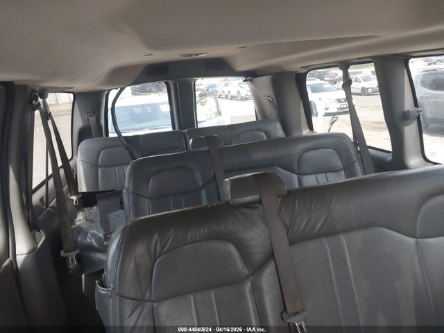 Продаж на аукціоні авто 2022 Chevrolet Express Passenger Rwd 3500 Regular Wheelbase Ls, vin: 1GAZGLFP5N1186525, номер лоту: 44840824
