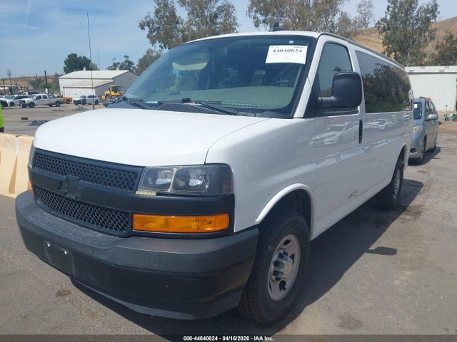 Продаж на аукціоні авто 2022 Chevrolet Express Passenger Rwd 3500 Regular Wheelbase Ls, vin: 1GAZGLFP5N1186525, номер лоту: 44840824