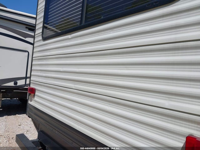 5ZT2AVYB1GB911329 Prime Time Avenger Avt33rci Travel Trailer