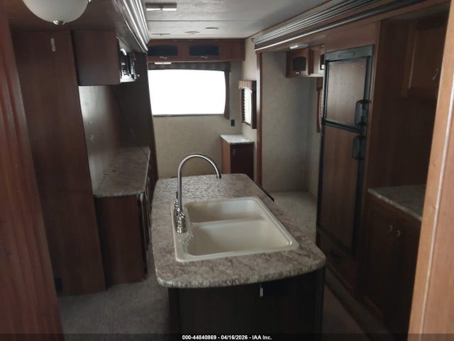 5ZT2AVYB1GB911329 Prime Time Avenger Avt33rci Travel Trailer