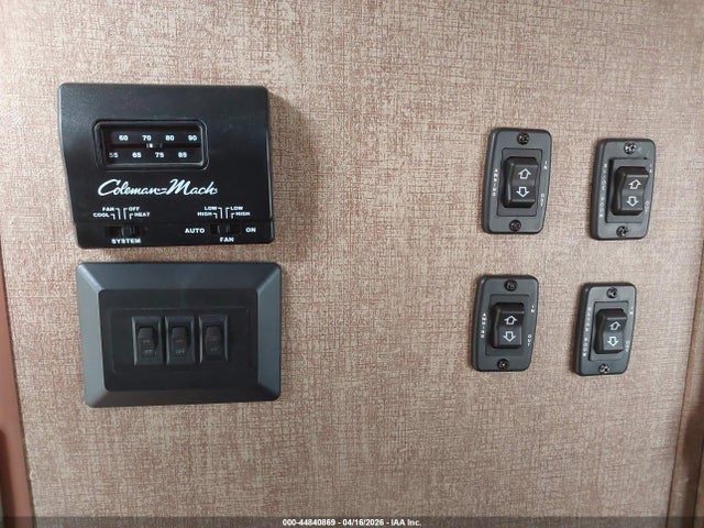 5ZT2AVYB1GB911329 Prime Time Avenger Avt33rci Travel Trailer