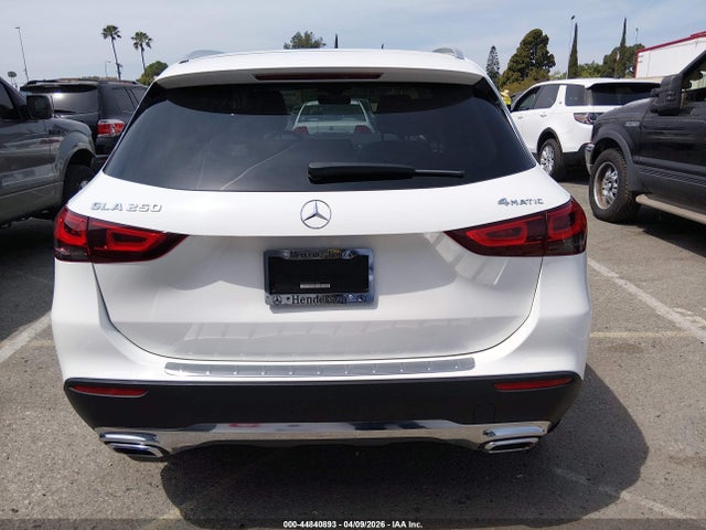 W1N4N4HB3MJ213405 Mercedes-Benz Gla 250 4matic