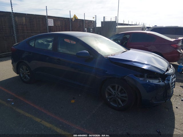 Продажа на аукционе авто 2018 Hyundai Elantra Sel, vin: 5NPD84LF7JH241916, номер лота: 44840903