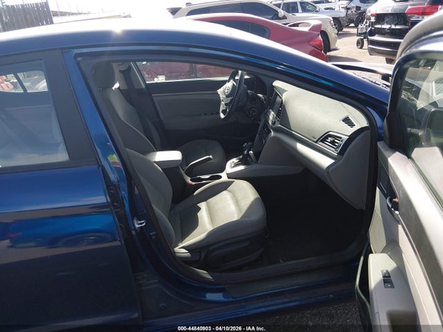 Продажа на аукционе авто 2018 Hyundai Elantra Sel, vin: 5NPD84LF7JH241916, номер лота: 44840903