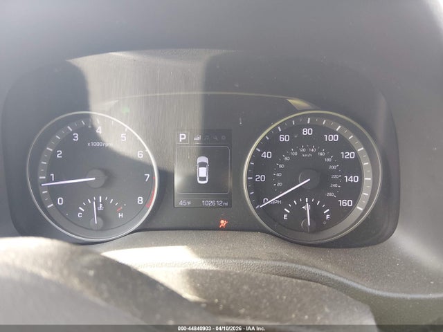 Продажа на аукционе авто 2018 Hyundai Elantra Sel, vin: 5NPD84LF7JH241916, номер лота: 44840903