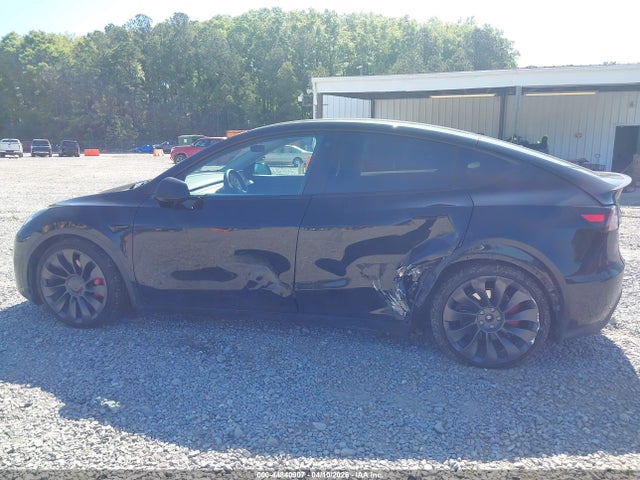 Продаж на аукціоні авто 2022 Tesla Model Y Performance Dual Motor All-wheel Drive, vin: 7SAYGDEF4NF336619, номер лоту: 44840907